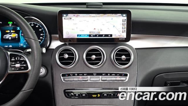 Mercedes-Benz GLC-Class 2021 — Şəkil 14/20