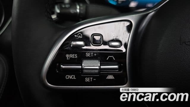 Mercedes-Benz GLC-Class 2021 — Şəkil 19/20