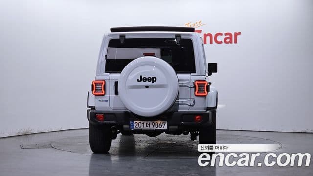 Jeep Wrangler 2021 — Şəkil 4/20