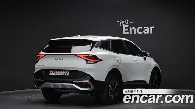 Kia Sportage 2022 — Фото 2/20