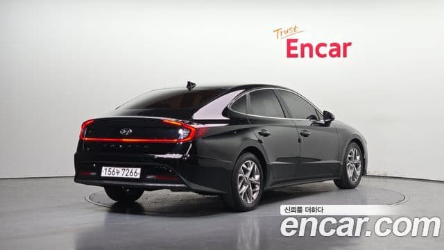 Hyundai Sonata 2021 — Фото 2/20