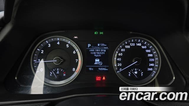 Hyundai Sonata 2021 — Фото 8/20