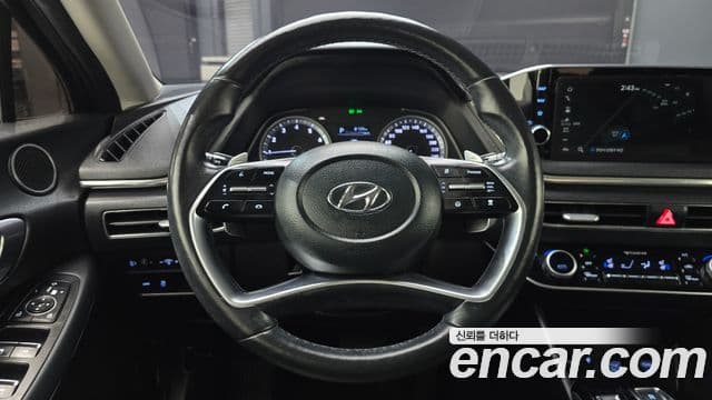 Hyundai Sonata 2021 — Фото 13/20