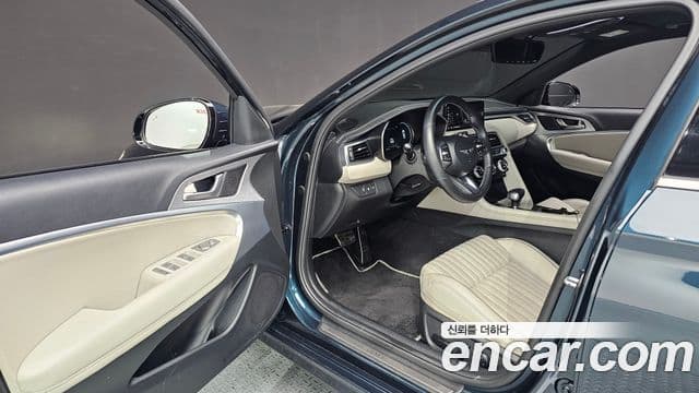 Genesis G70 2021 — ფოტო 10/20