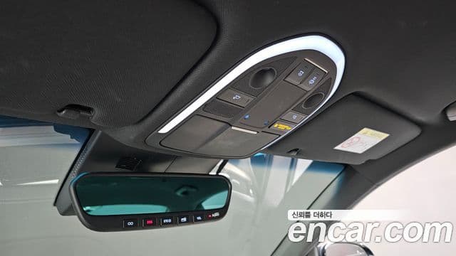 Genesis G70 2021 — ფოტო 18/20