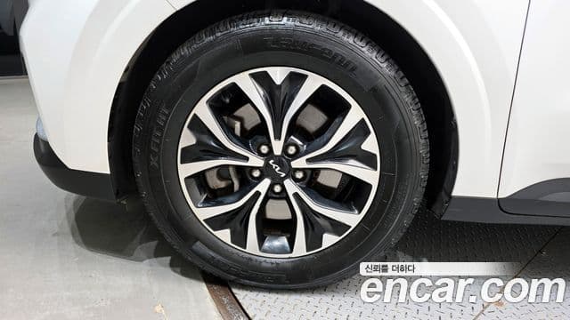 Kia Carnival 2023 — Şəkil 4/20