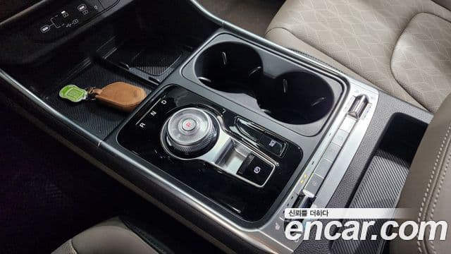 Kia Carnival 2024 — ფოტო 9/20