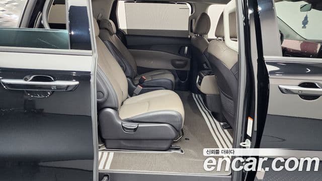 Kia Carnival 2024 — ფოტო 12/20