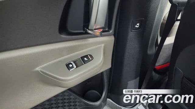 Kia Carnival 2024 — ფოტო 18/20
