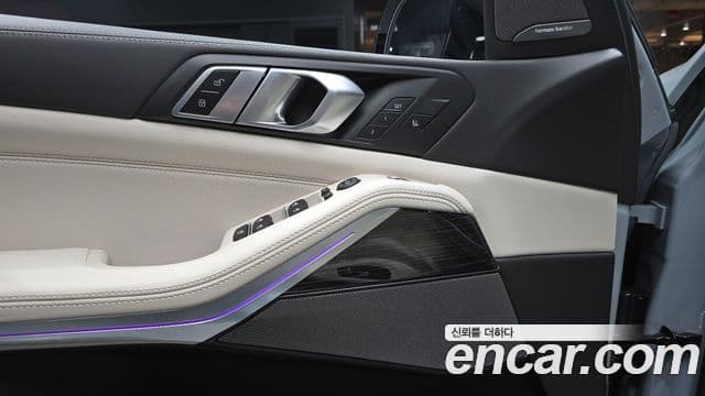 BMW X5 2025 — ფოტო 18/20