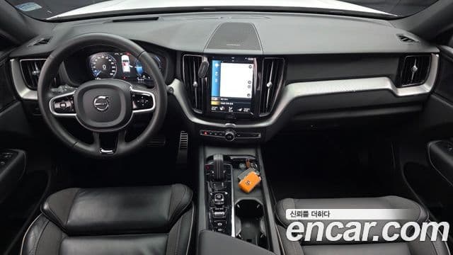 Volvo XC60 2021 — Şəkil 6/20