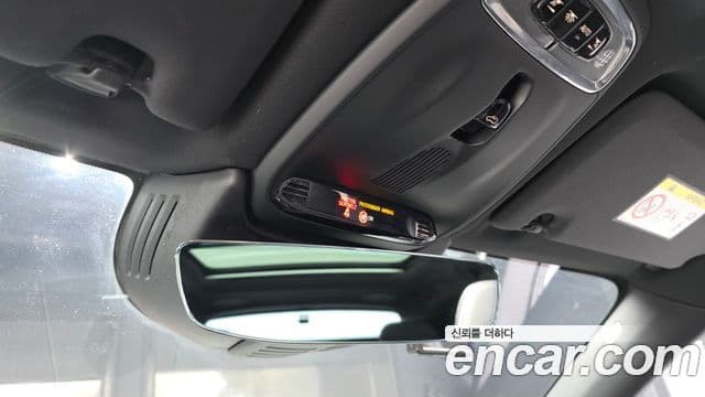 Volvo XC60 2021 — Şəkil 16/20