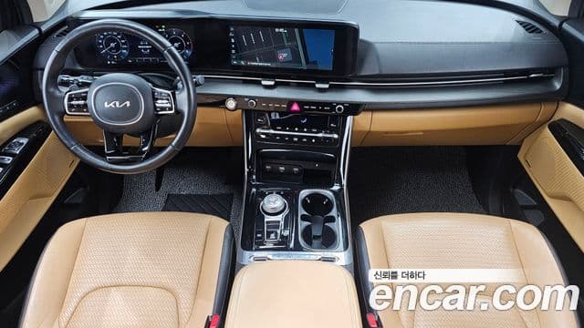 Kia Carnival 2022 — ფოტო 7/20