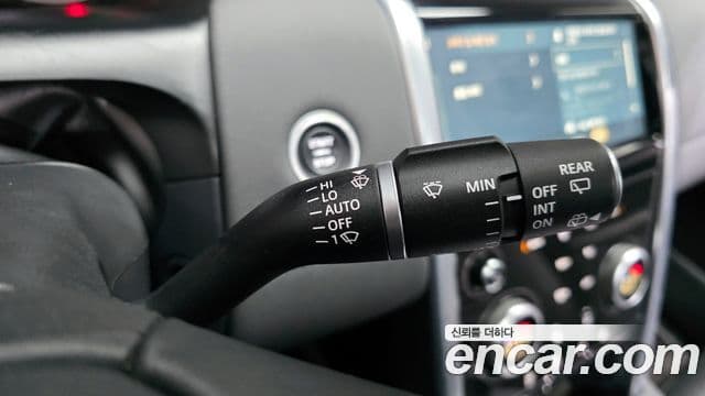 Land Rover Discovery Sport 2022 — Şəkil 18/20