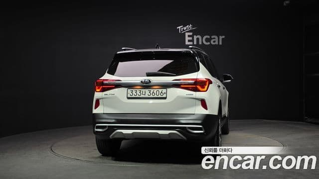 Kia Seltos 2020 — ფოტო 4/20