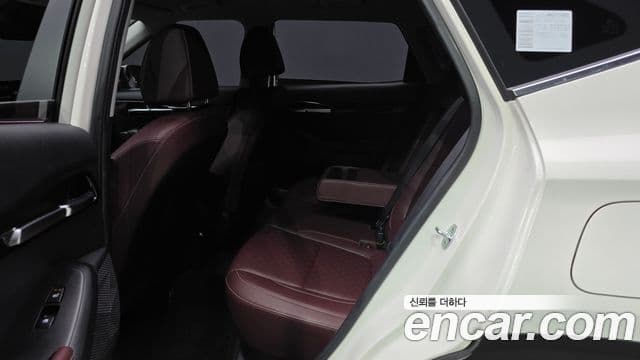 Kia Seltos 2020 — ფოტო 11/20
