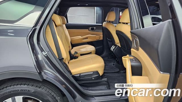 Kia Sorento 2022 — Şəkil 12/20