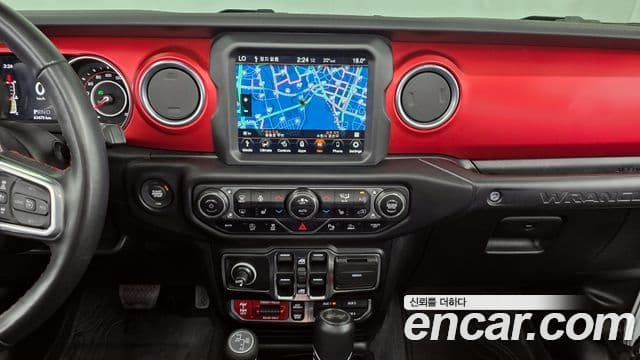 Jeep Wrangler 2021 — Şəkil 14/20