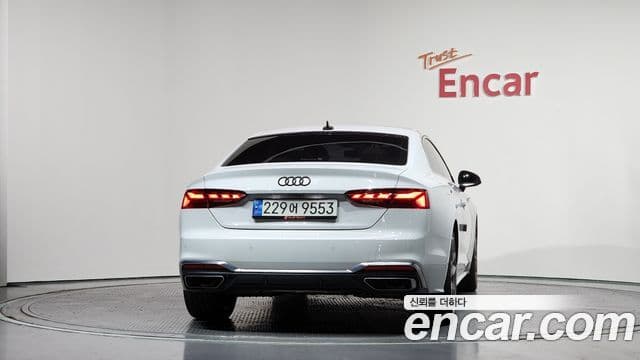 Audi A5 2022 — ფოტო 4/20