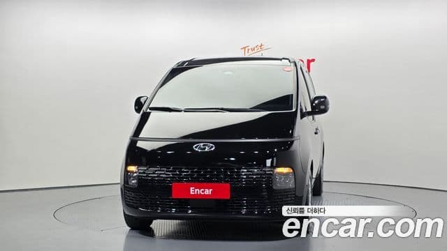 Hyundai Staria 2021 — ფოტო 19/20
