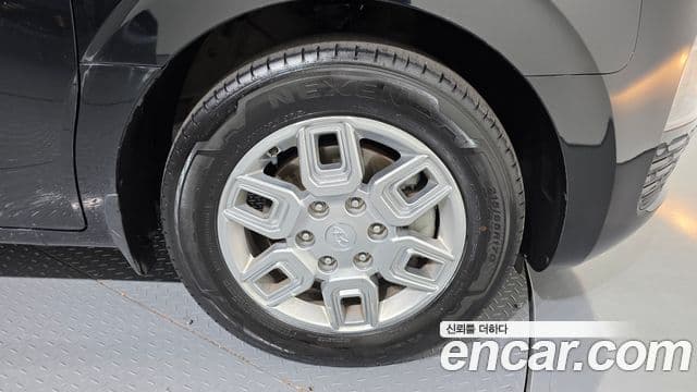 Hyundai Staria 2021 — ფოტო 4/20
