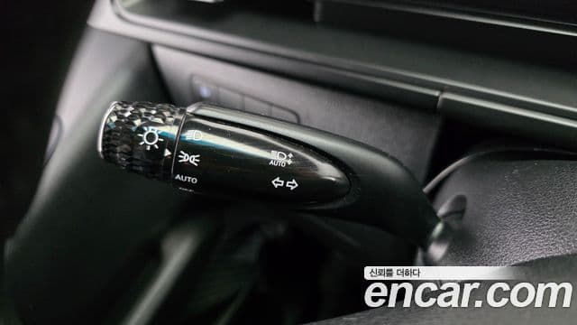 Hyundai Staria 2021 — ფოტო 8/20