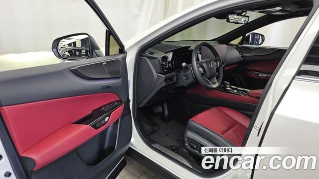 Lexus NX350h 2024 — Şəkil 10/20