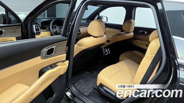 Kia Sorento 2022 — Şəkil 11/20