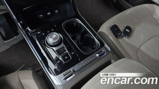 Kia Carnival 2021 — Şəkil 9/20