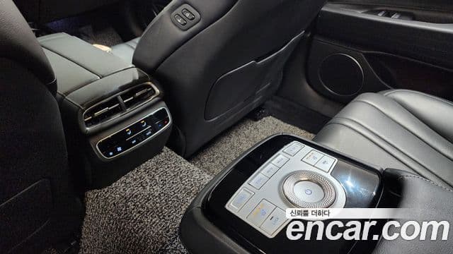 Genesis G80 2020 — ფოტო 13/20