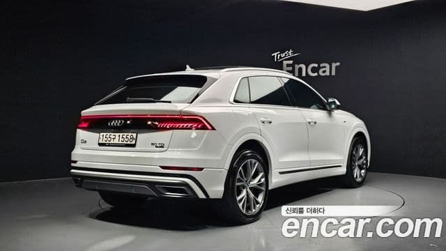 Audi Q7 2020 — Şəkil 2/20