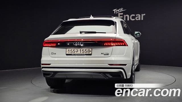 Audi Q7 2020 — Şəkil 4/20