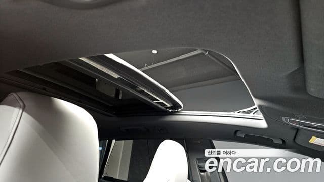Audi Q7 2020 — Şəkil 18/20