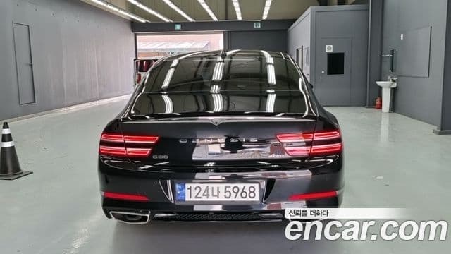 Genesis Electrified G80 2022 — Şəkil 3/18