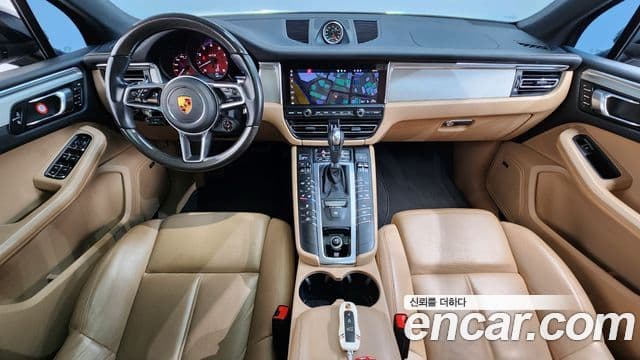 Porsche Macan 2021 — Şəkil 7/20