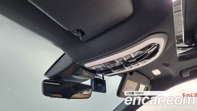 Porsche Macan 2021 — Şəkil 17/20