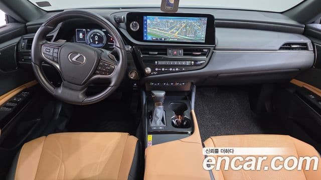 Lexus ES300h 2024 — Photo 12/20