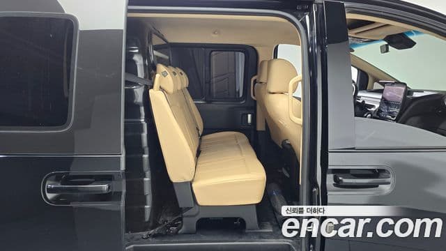 Hyundai Staria 2022 — ფოტო 12/20