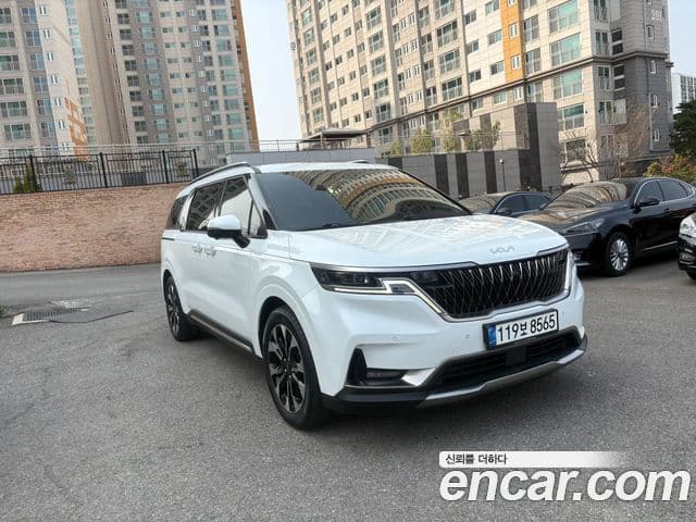 Kia Carnival 2022 — Şəkil 2/17