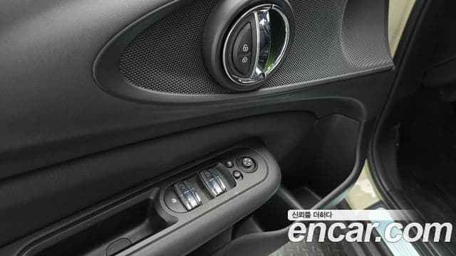 Mini Cooper Clubman 2021 — Photo 20/20