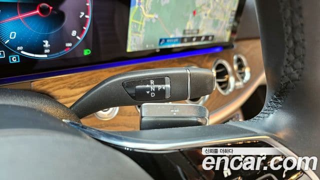 Mercedes-Benz E-Class 2023 — ფოტო 9/20