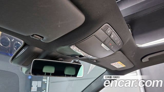 Mercedes-Benz E-Class 2023 — фото 17 из 20