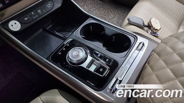 Kia Carnival 2023 — Фото 9/20