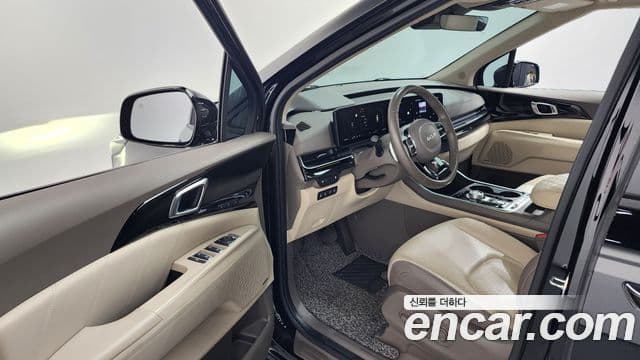 Kia Carnival 2023 — Фото 10/20