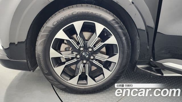 Kia Carnival 2021 — Фото 5/20