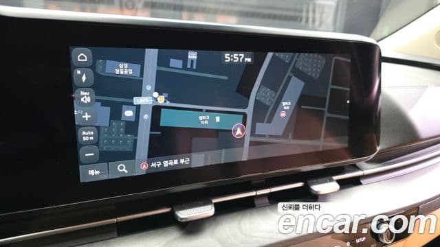 Kia Carnival 2022 — ფოტო 13/20