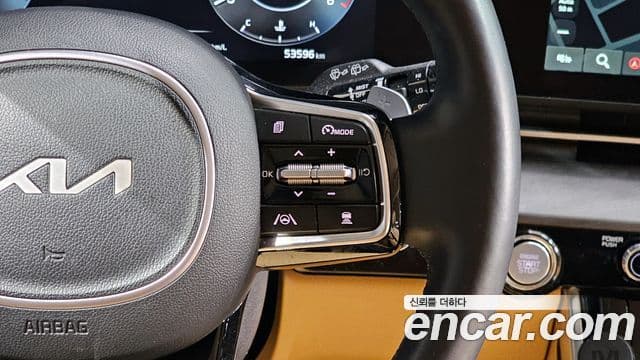 Kia Carnival 2023 — ფოტო 20/20