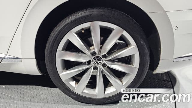 Volkswagen Arteon 2022 — ფოტო 4/20