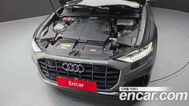 Audi Q7 2021 — Şəkil 6/20