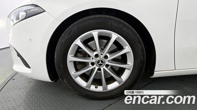 Mercedes-Benz A-Class 2020 — Фото 5/20